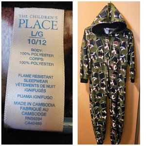 Children's Place Football Pajama - size 10/12